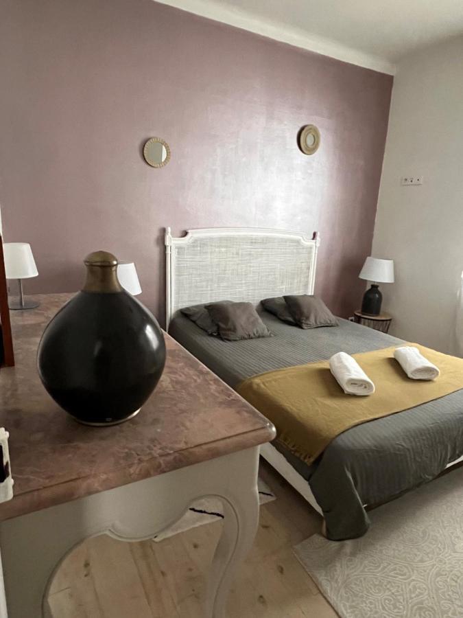 أنغليه Agreable Maison De Ville Avec Une Belle Terrasse المظهر الخارجي الصورة